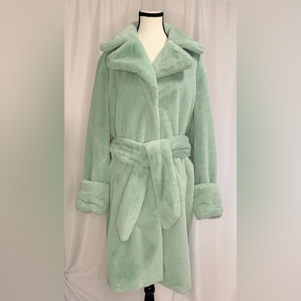 Halogen Green Faux Fur Jacket Women’s Medium Tie Waist Belted Cozy Coat
